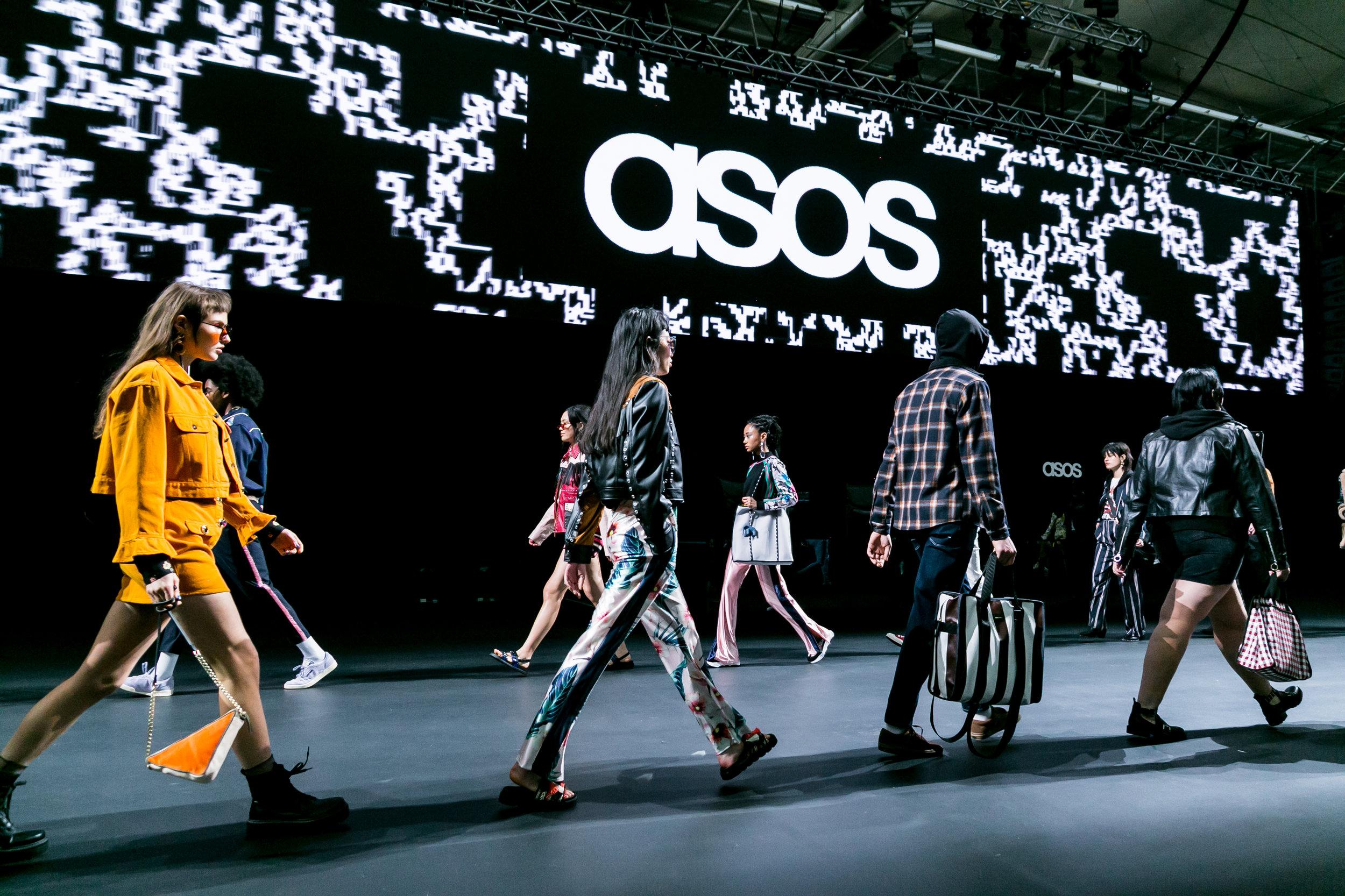 ASOS: Kẻ tiên phong cho cuộc chơi mua đồ thời trang thông qua trực tuyến