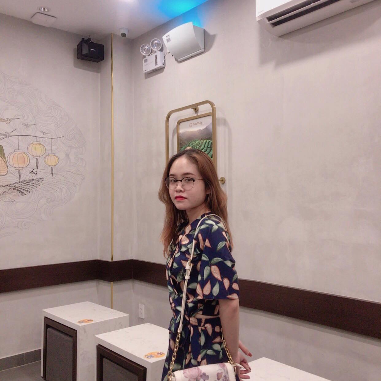 Phạm Hương Giang