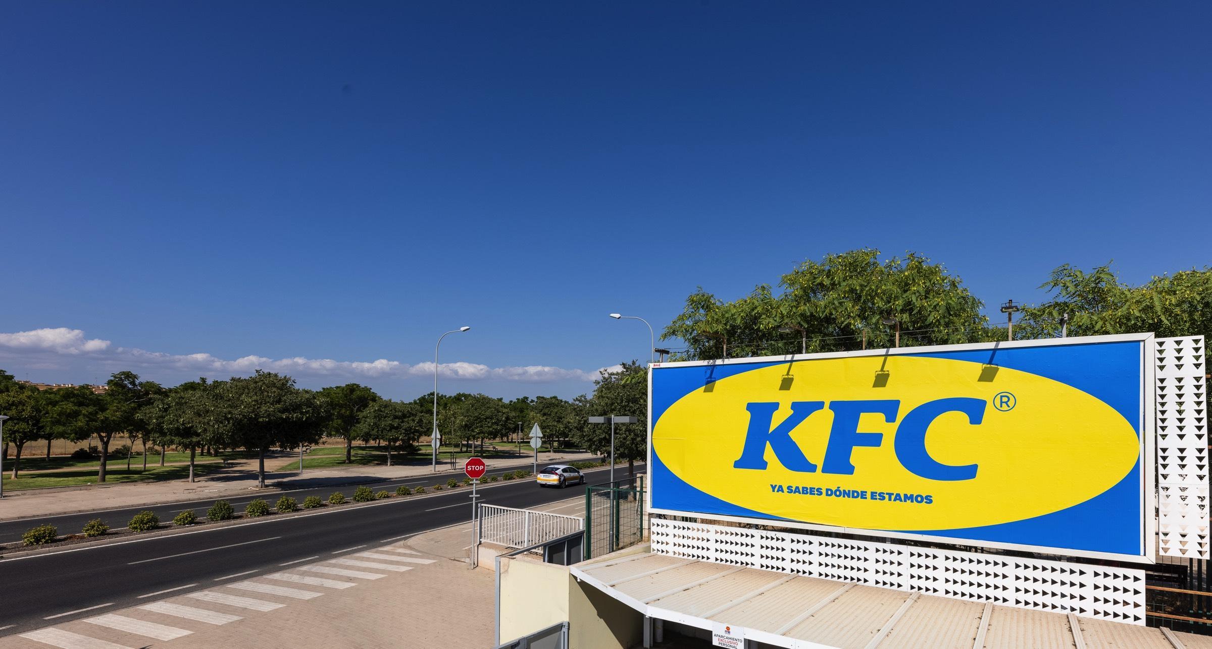 KFC “giả danh” IKEA để thu hút khách hàng bản địa