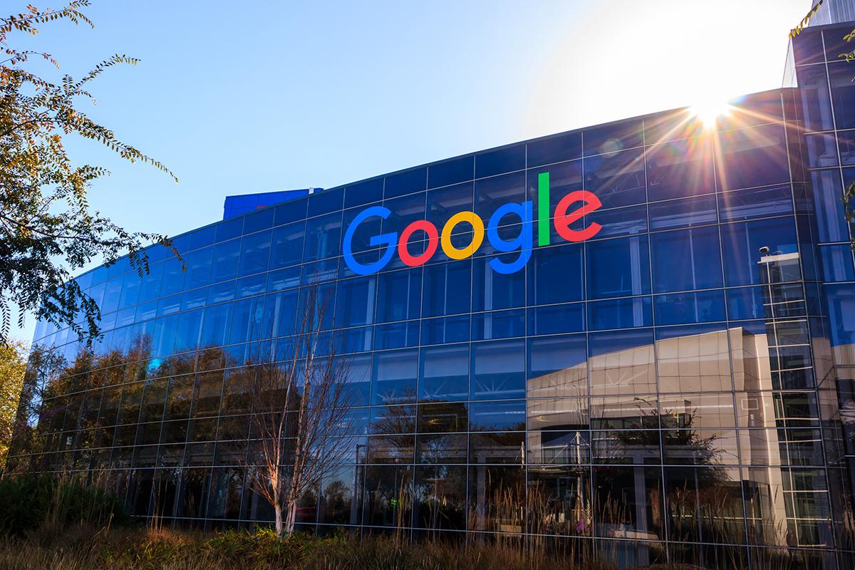 Google: ý nghĩa tên thương hiệu và lịch sử phát triển logo