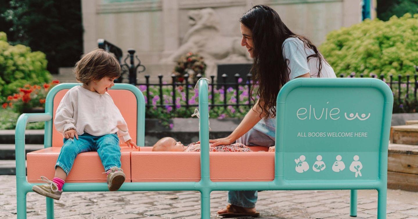 Breastfeeding Bench - chiếc ghế xóa bỏ định kiến cho con bú nơi công cộng