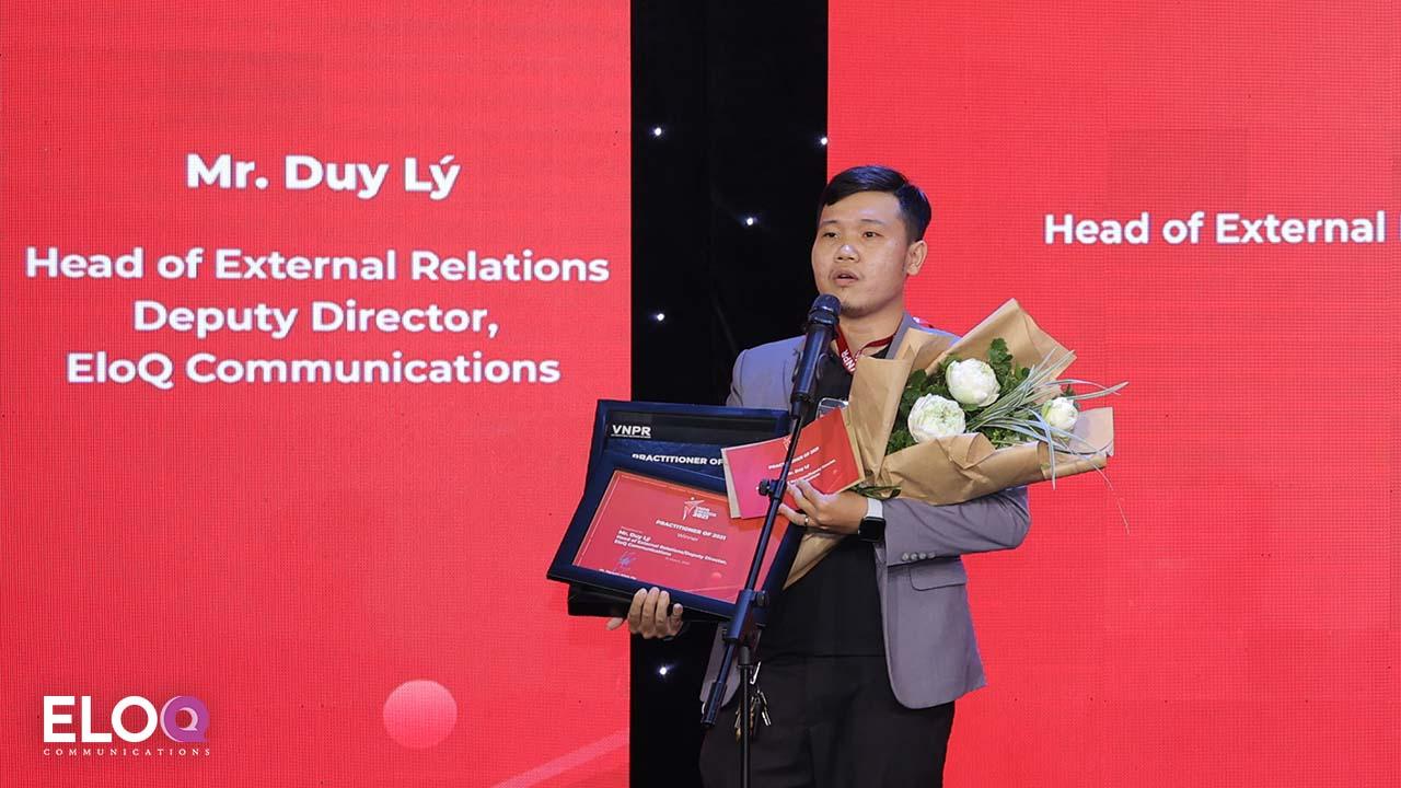Phó Giám đốc EloQ Communications được trao giải Người làm nghề xuất sắc 2021 tại VNPR Awards