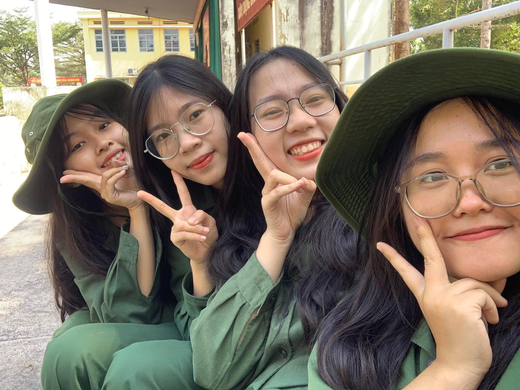 Như Mai