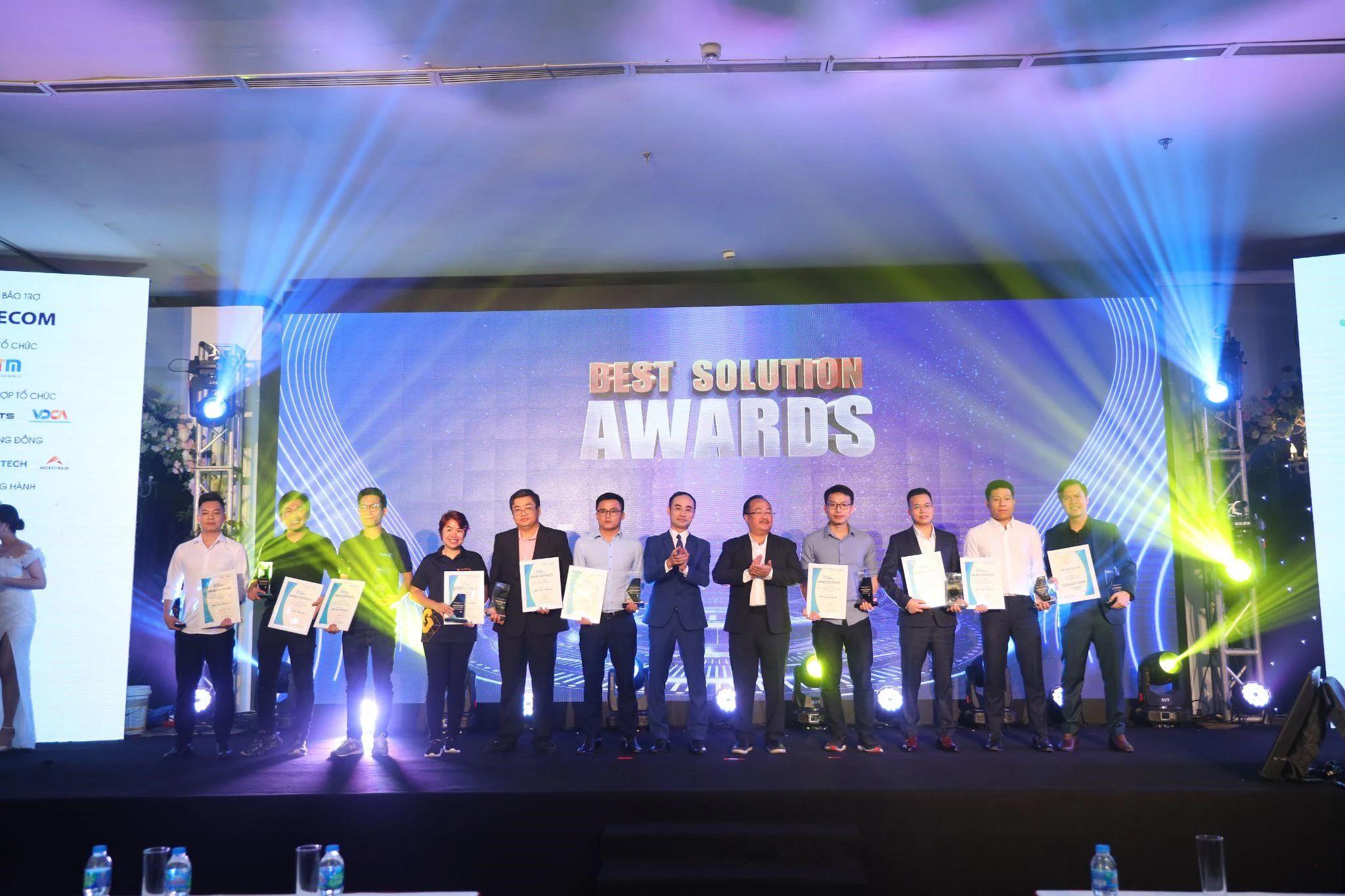 Lễ trao giải thưởng Best Solution Awards 2021 - 44 giải pháp tiêu biểu về tiếp thị & công nghệ số được vinh danh