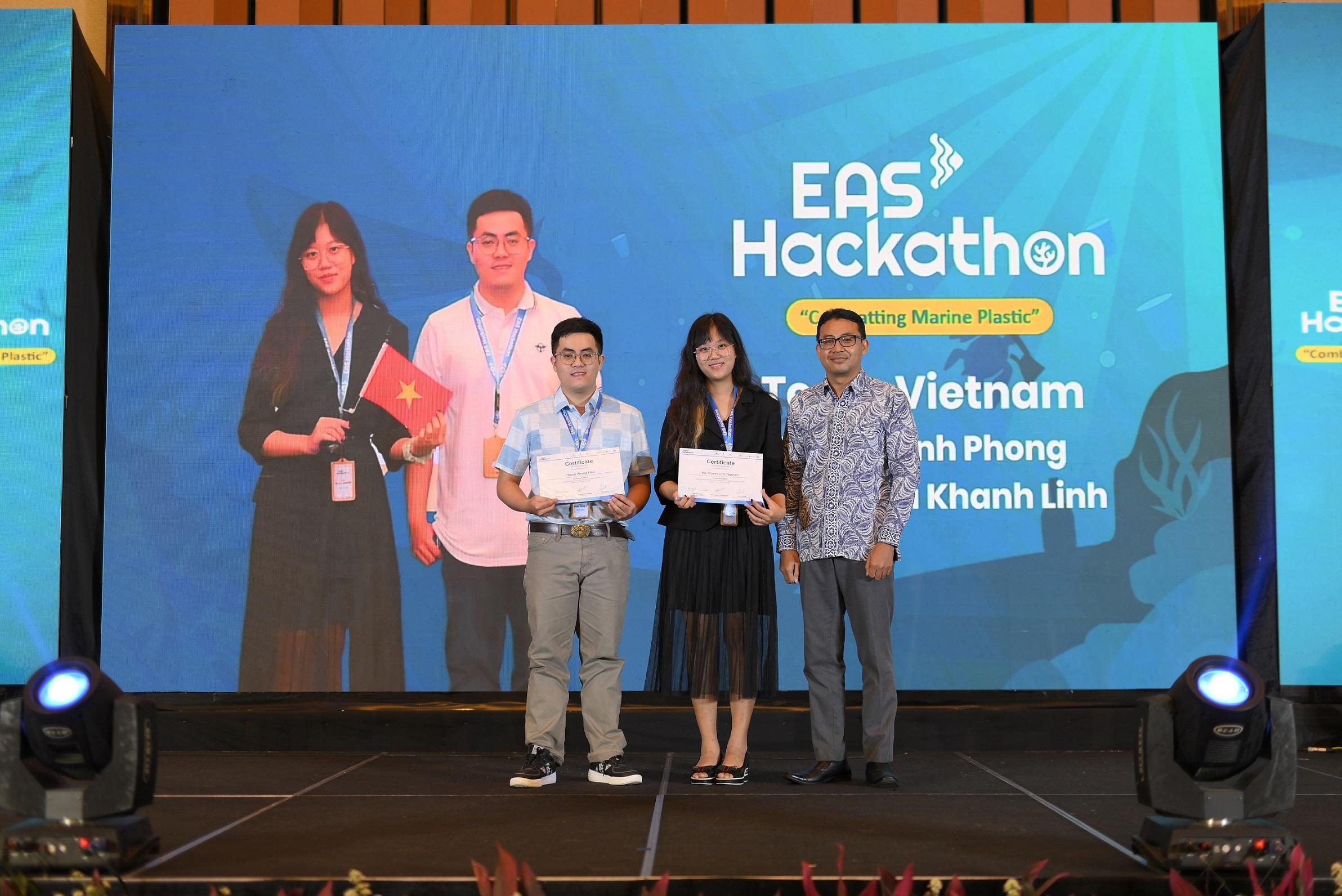 Cuộc thi lập trình cao cấp Đông Á (East Asia Summit Hackathon): Khuyến khích giới trẻ ngăn chặn rác thải nhựa trên biển bang ứng dụng công nghệ