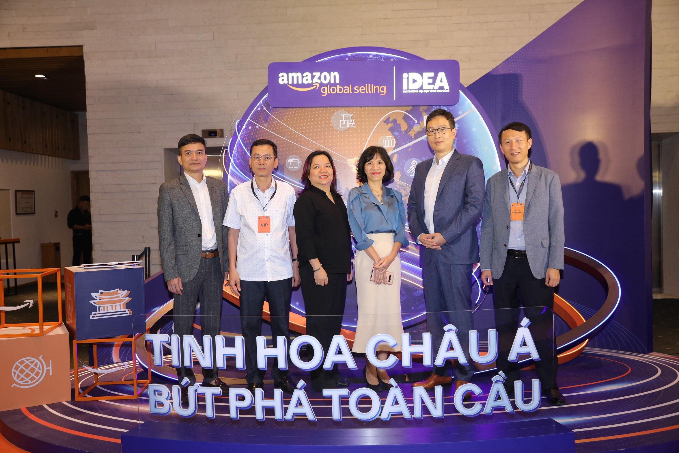 Khai mạc Hội nghị Thương mại Điện tử xuyên biên giới 2023 tại TP.HCM và công bố Báo cáo xu hướng xuất khẩu online tại Việt Nam 2022
