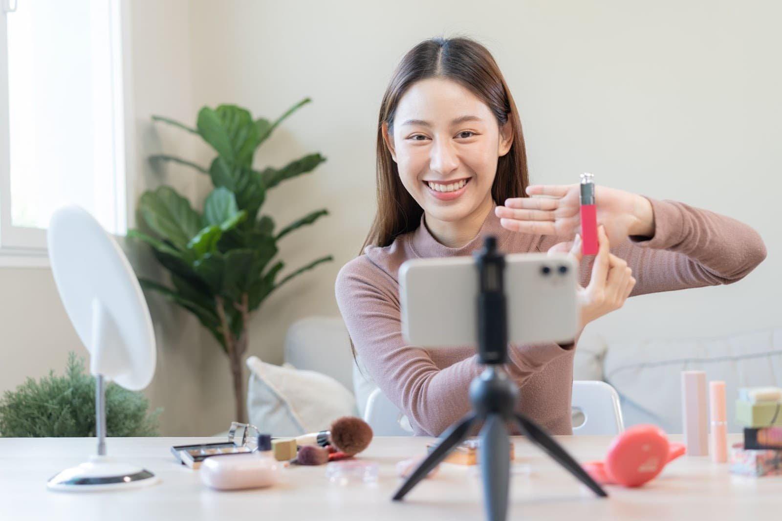 Những điều cần biết về Affiliate Marketing (Tiếp thị liên kết): Livestream, KOL/KOC và Short Video là 3 xu hướng nổi bật định hình thị trường Việt Nam trong năm 2025 
