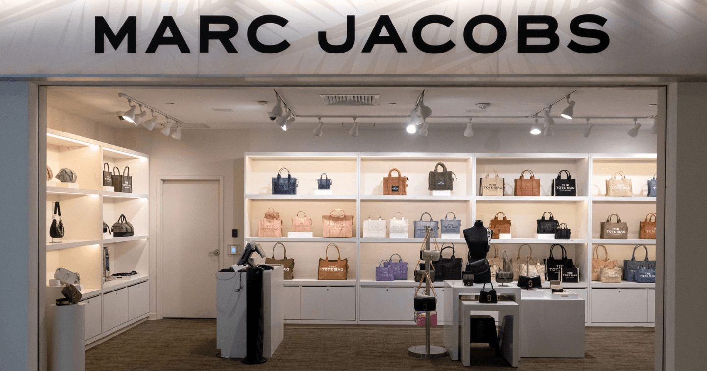 Tập đoàn LVMH cân nhắc bán thương hiệu thời trang Marc Jacobs: Thị trường xa xỉ toàn cầu đối mặt với suy thoái kéo dài?
