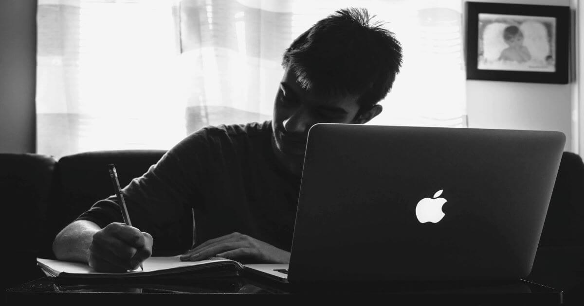 Làm Freelancer từ thời sinh viên có khả thi không?